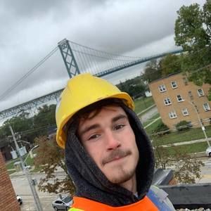 Meet your Posher, Cory